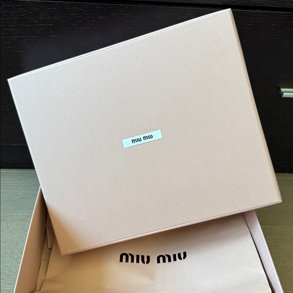 Miu Miu Empty Pink Gift Shoe Box L12" x W10.5” x H4.4" Tissue Paper Ribbon - Picture 4 of 12